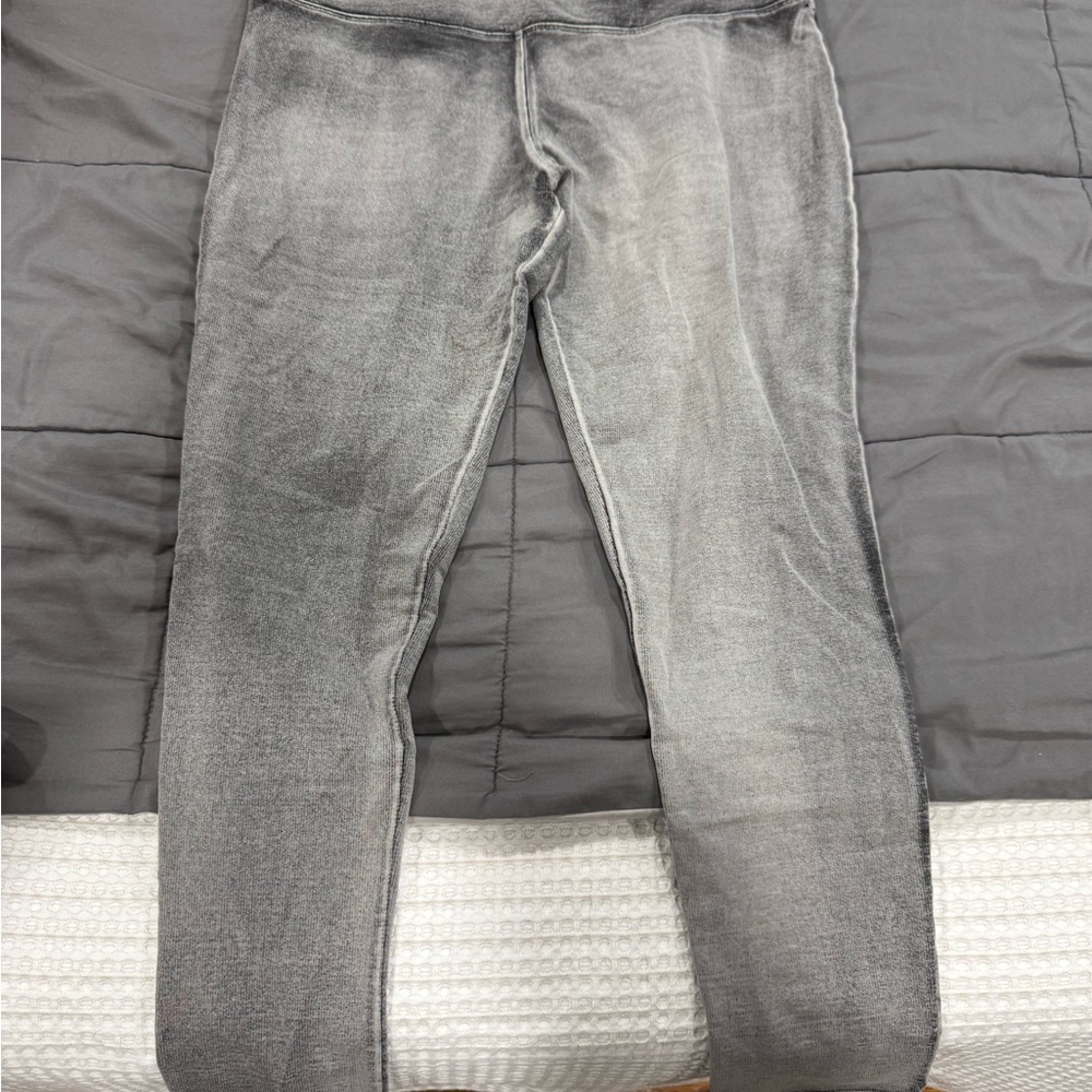 Stylish Gray Denim Leggings